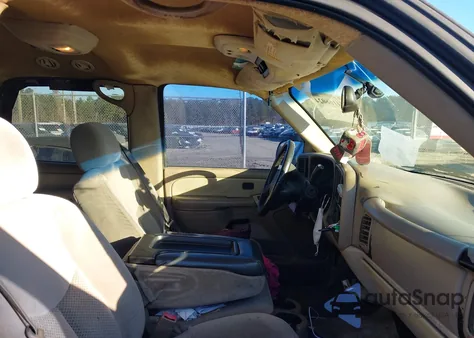 2003 Chevrolet Tahoe Ls z USA, uszkodzony, nr VIN 1GNEC13V63R312650